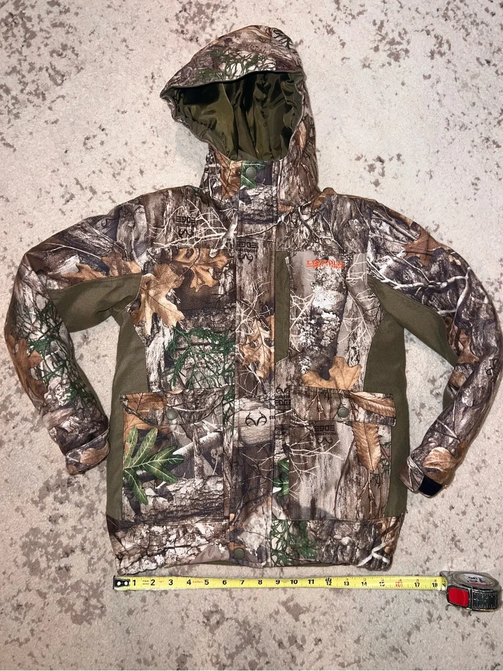 Boys size Small - Lincoln Outfitters Realtree-Style Camo Jacket - Olive Green